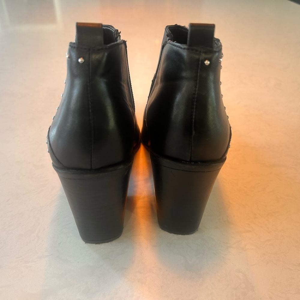 Pre Owned But Barely Worn. Size 8. No Box. Smoke … - image 3